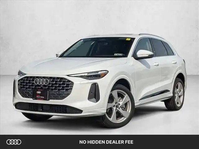 2025 Audi Q5 40 Premium Plus's photo