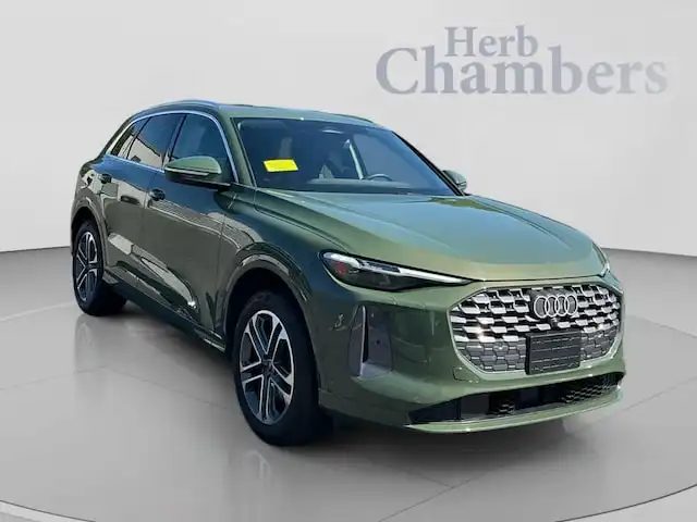 2025 Audi Q5 40 Prestige's photo