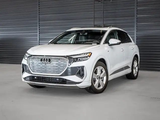 2025 Audi Q4 e-tron 55 Premium Plus quattro's photo