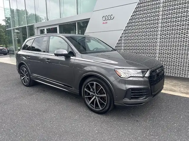 2024 Audi Q7 55 Prestige quattro Tiptronic's photo