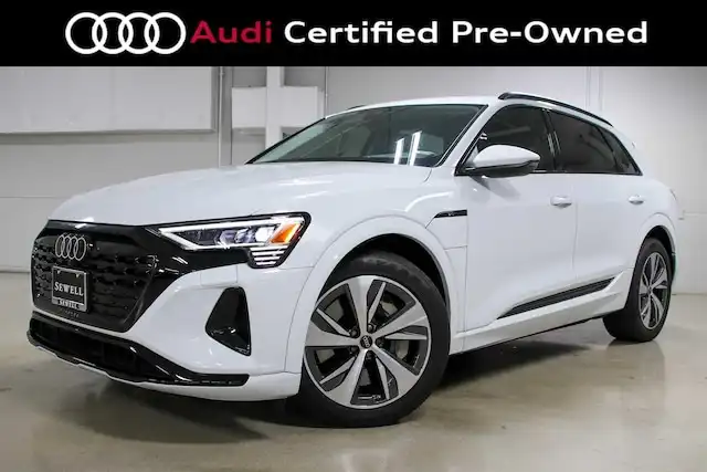 2024 Audi Q8 e-tron 114 kWh Premium quattro 55's photo