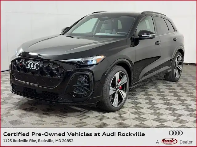 2025 Audi SQ5 Premium Plus's photo