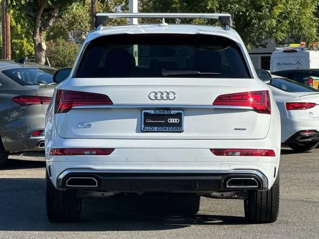 2025 Audi Q5 55 e Premium Plus photo 5