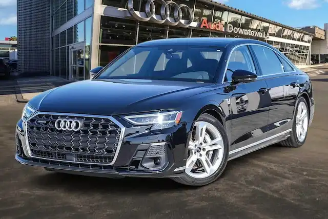 2025 Audi A8 55 TFSI L quattro Tiptronic's photo