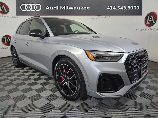 2023 Audi SQ5 Premium Plus's photo