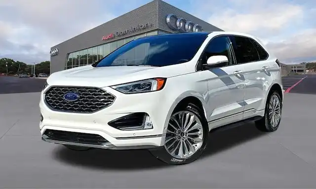 2020 Ford Edge Titanium's photo