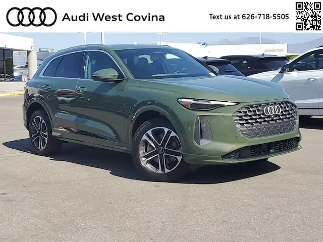 2025 Audi Q5 40 Premium Plus's photo