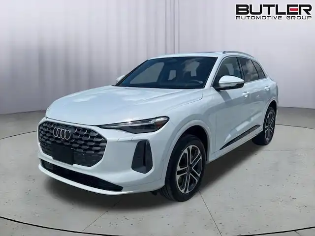 2025 Audi Q5 Premium Plus quattro's photo