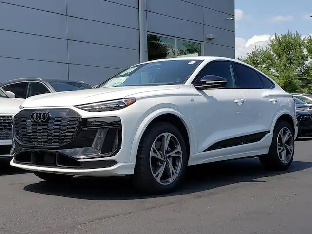 2027 Audi Q6 Sportback e-tron Premium Plus quattro's photo