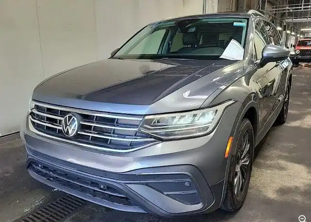 2024 Volkswagen Tiguan 2.0T SE 4Motion's photo