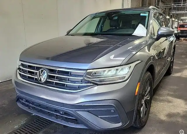 2024 Volkswagen Tiguan 2.0T SE 4Motion's photo