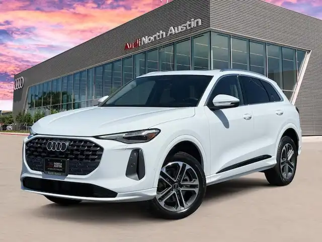 2025 Audi Q5 40 Premium Plus's photo