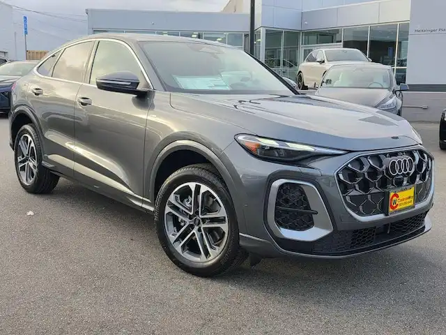 2026 Audi Q5 Sportback Premium quattro's photo