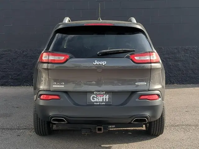 2016 Jeep Cherokee Latitude 4WD photo 4