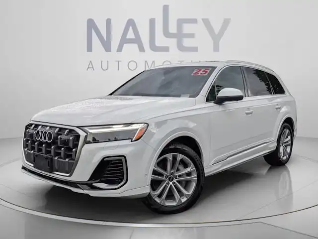 2025 Audi Q7 55 Premium Plus quattro Tiptronic's photo