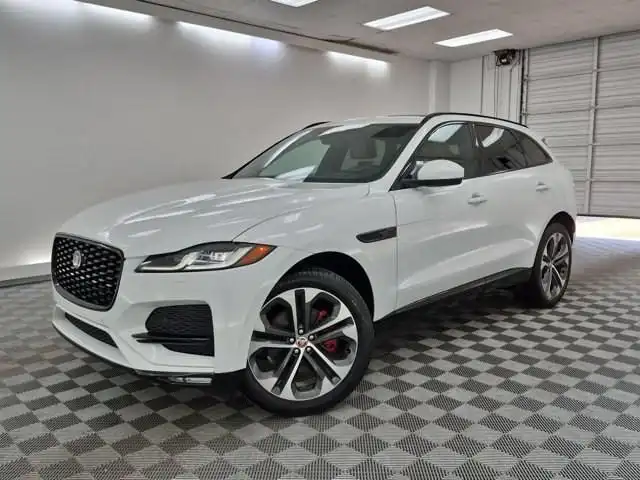 2022 Jaguar F-PACE P250 S's photo