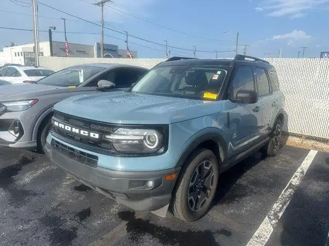 2021 Ford Bronco Sport Outer Banks 4X4's photo