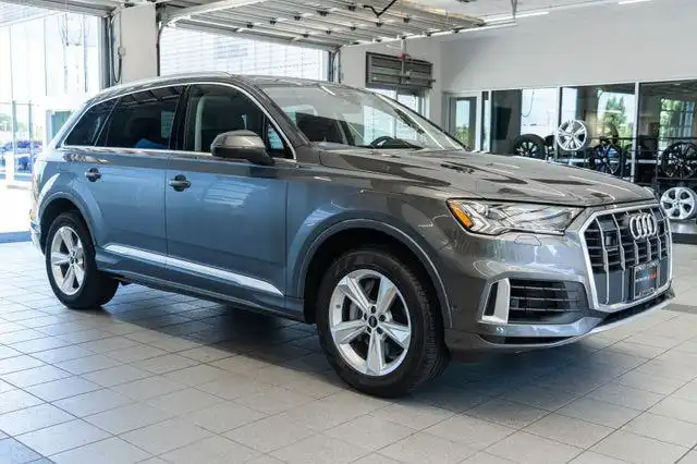 2023 Audi Q7 55 Premium quattro Tiptronic's photo
