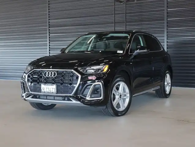 2024 Audi Q5 55 e Premium's photo