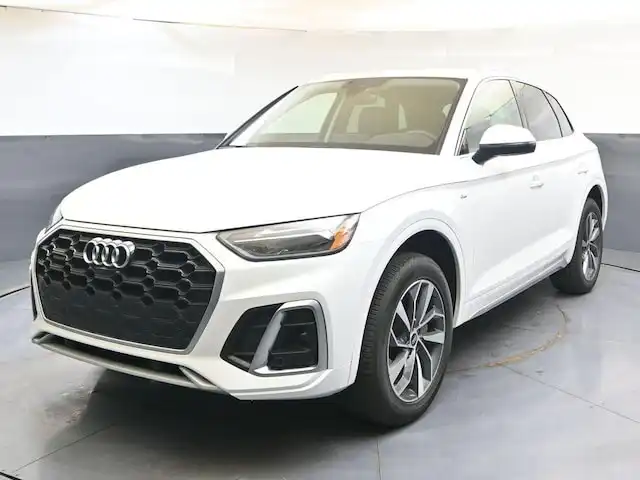 2023 Audi Q5 45 Premium Plus's photo