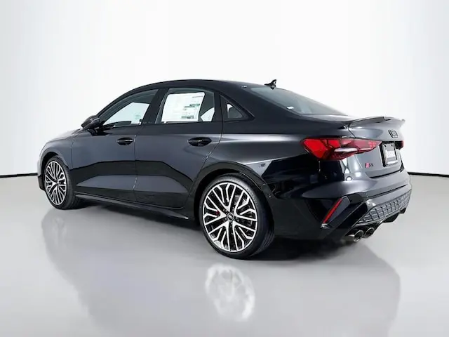 2026 Audi S3 2.0 TFSI quattro S tronic photo 5