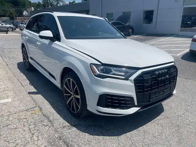 2022 Audi Q7 55 Premium Plus quattro Tiptronic's photo