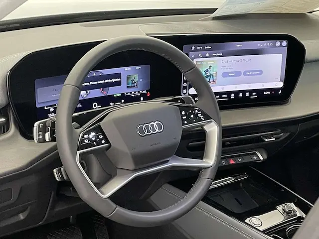 2026 Audi Q3 S line quattro photo 4