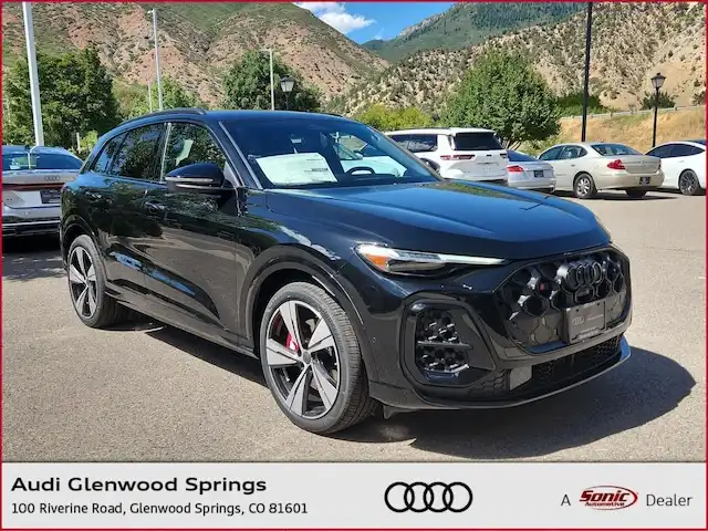 2026 Audi SQ5 Premium Plus quattro's photo