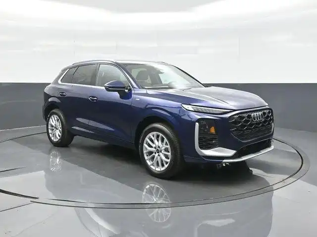 2026 Audi Q3 S line quattro's photo