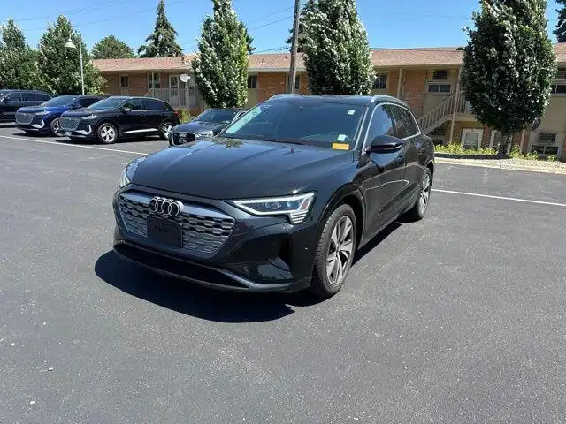 2024 Audi Q8 e-tron 55 114 kWh Premium Plus quattro's photo