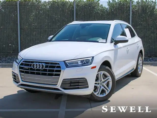 2019 Audi Q5 2.0T Premium quattro S tronic's photo