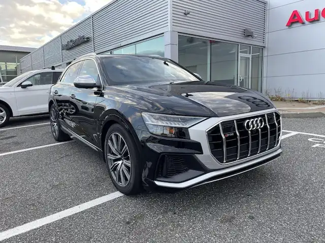 2023 Audi SQ8 Prestige's photo