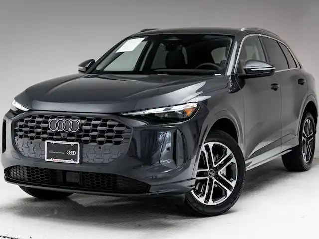 2025 Audi Q5 40 Premium's photo