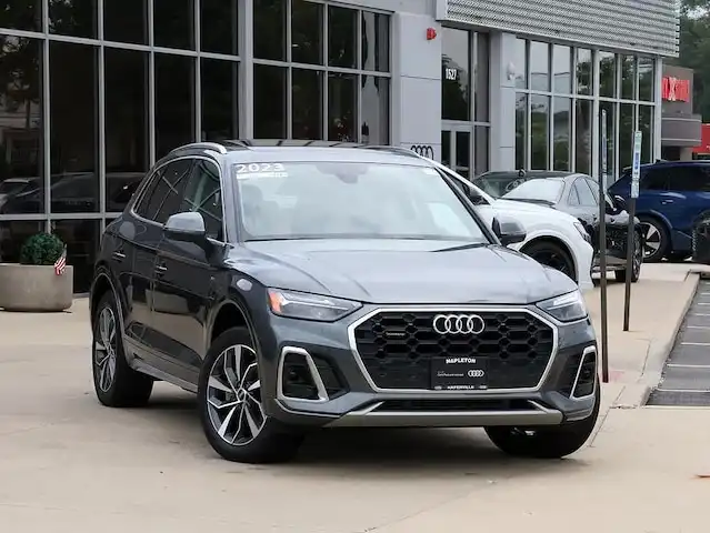 2023 Audi Q5 45 Premium's photo
