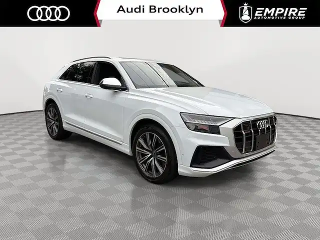 2023 Audi SQ8 Prestige's photo