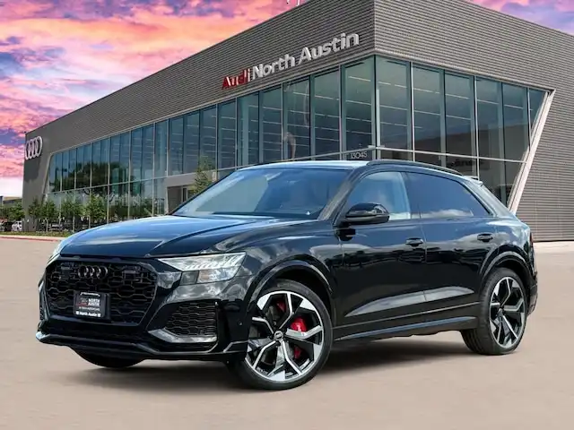 2023 Audi RS Q8 Base's photo