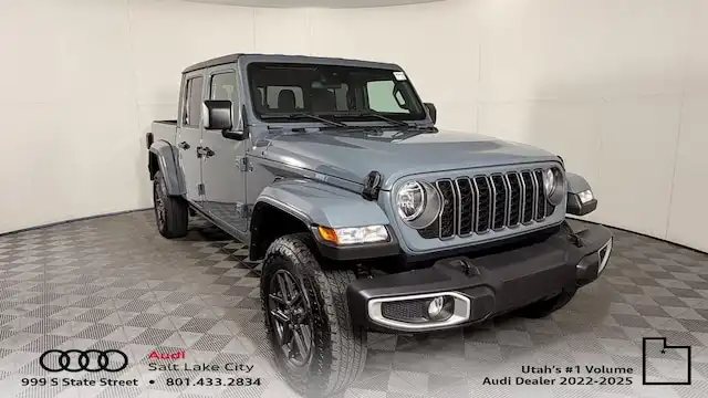 2025 Jeep Gladiator Sport S Auto's photo