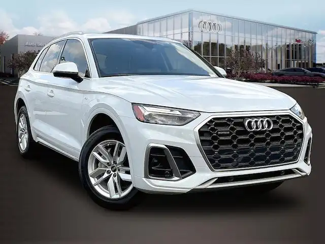 2024 Audi Q5 45 Premium's photo