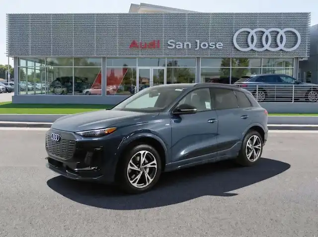 2027 Audi Q6 e-tron Premium Plus quattro's photo