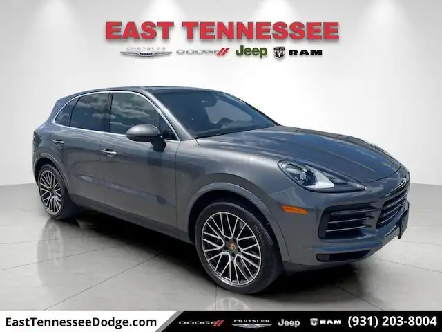 2023 Porsche Cayenne Platinum Edition's photo