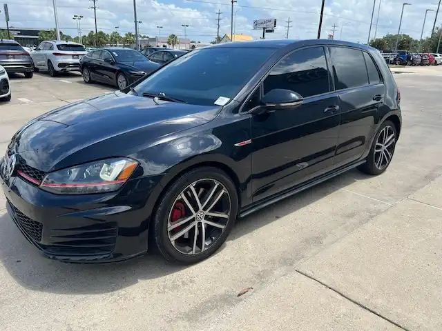 2017 Volkswagen Golf GTI 2.0T Sport 4-door DSG's photo