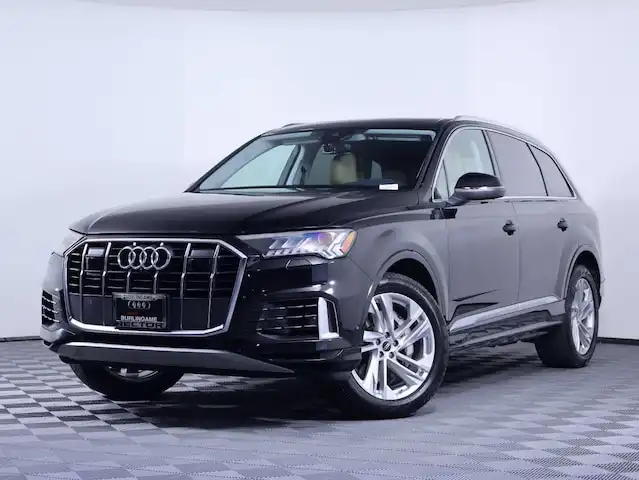 2023 Audi Q7 55 Premium Plus quattro Tiptronic's photo