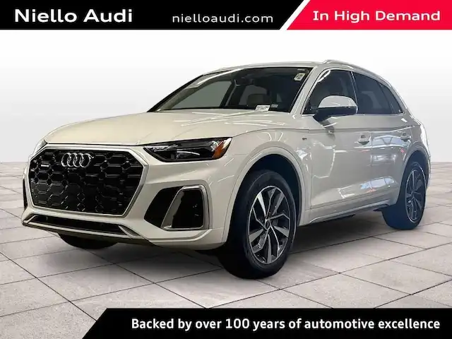 2023 Audi Q5 45 Premium Plus's photo