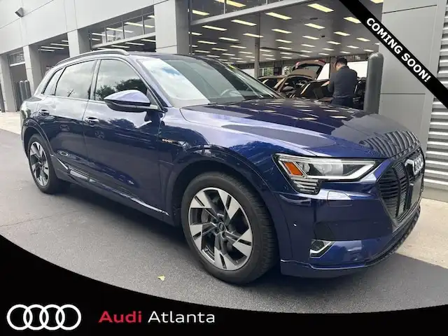 2022 Audi e-tron 95 kWh Premium quattro's photo