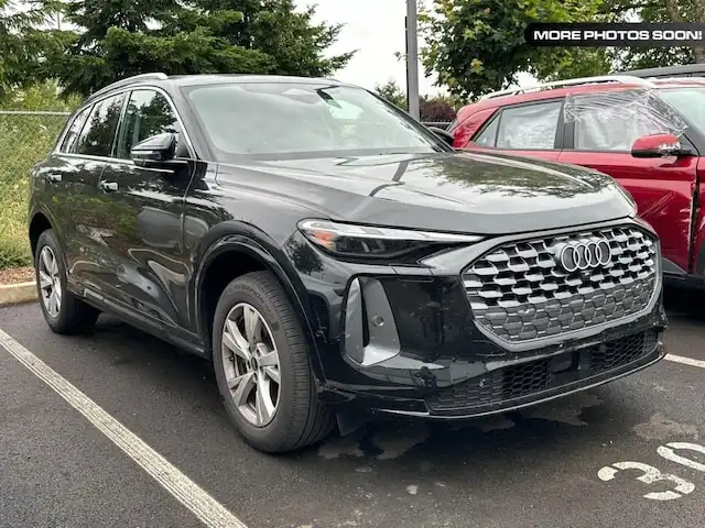 2025 Audi Q5 Premium quattro's photo