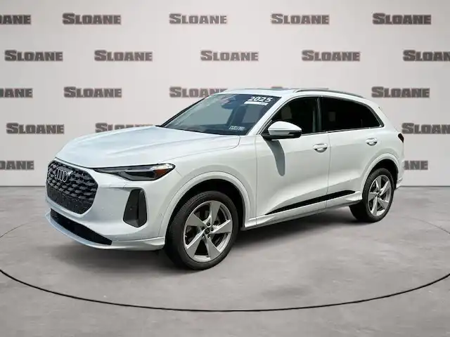 2025 Audi Q5 40 Premium Plus's photo
