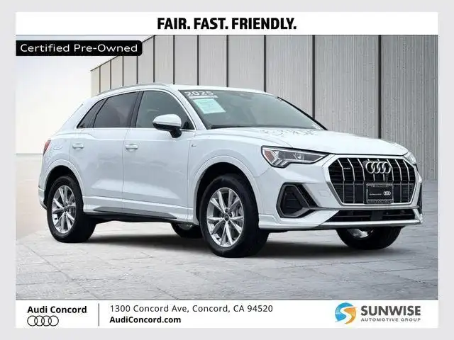 2025 Audi Q3 45 TFSI S Line Premium quattro's photo