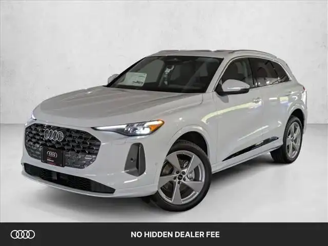 2025 Audi Q5 40 Premium Plus's photo