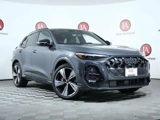2026 Audi SQ5 Premium Plus quattro's photo