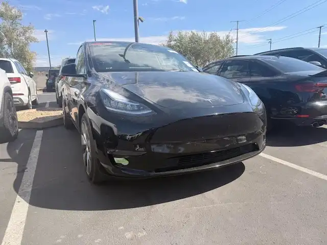 2023 Tesla Model Y Long Range Dual Motor All-Wheel Drive's photo